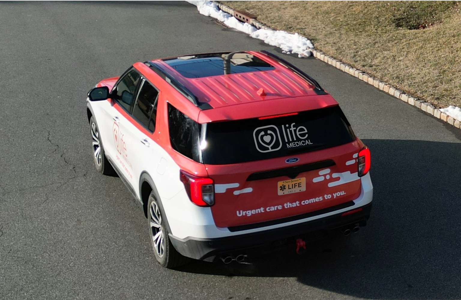 Healthcare provider vehicle for home-based patient care